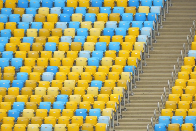 湖人轻取火箭！詹皇16+8，替补悍将火力全开.